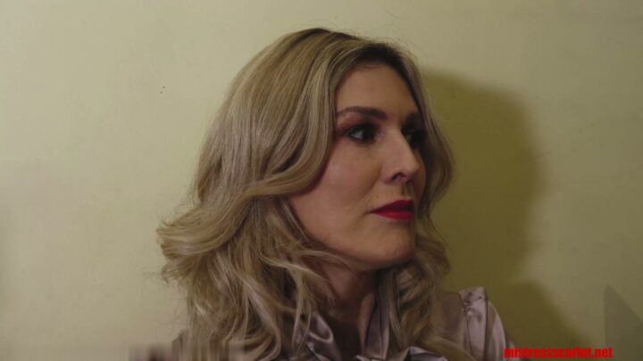 Screenshot 1 from La Fessée de Sissy Samantha est en Retard - Domina Scarlet Punit