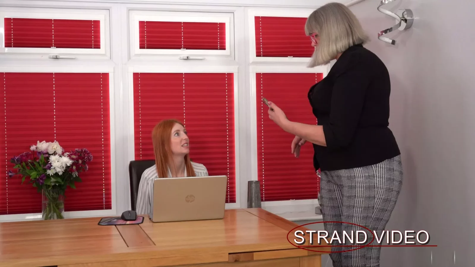 Captura de pantalla 2 de Charlotte Begs for Spanking to Keep Her Job