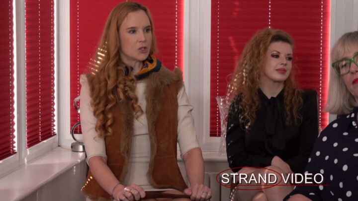 Screenshot 4 from Mødre som gir volde voksne døtre: En livlig debatt | Spankingsarah