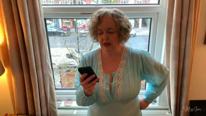 Screenshot 1 from Scolded & Spanked for Flirty Secretary Texts | Miss Iceni