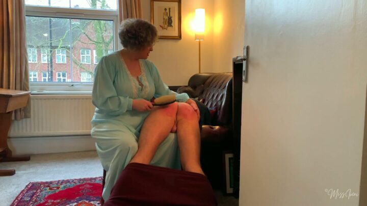 Screenshot 5 from Scolded & Spanked for Flirty Secretary Texts | Miss Iceni