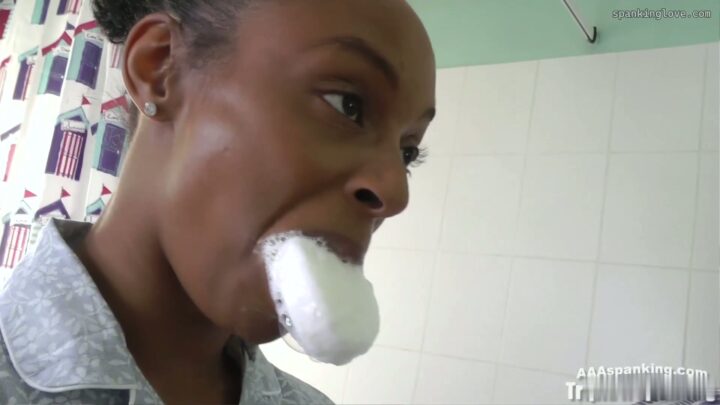 Screenshot 6 from Lola Marie Spanked and Soaped by Stepdad – Aaaspanking