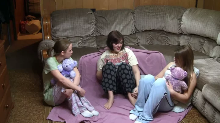 Screenshot 2 from A Little Playful Spanking From Years Ago
