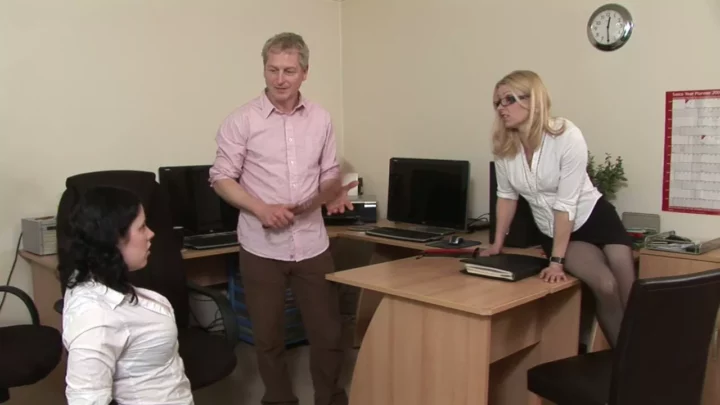 Screenshot 4 aus Ein Problem der Einstellung – Geprügelte Wangen