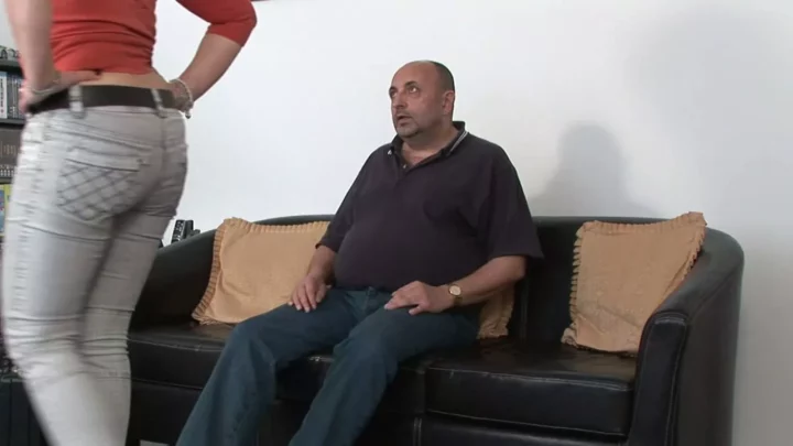Screenshot 1 from Collecting the Interest — Spanked Cheeks