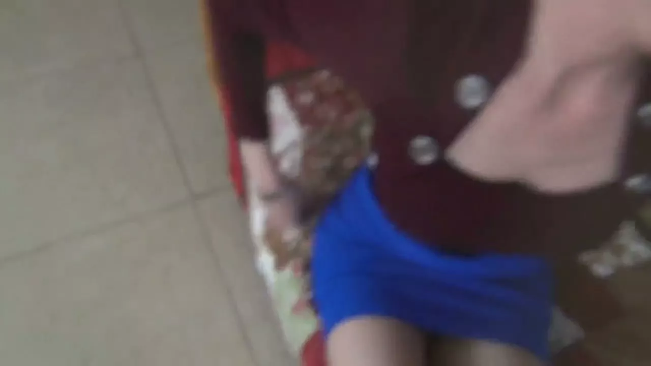 Screenshot 4 from 戴娜·凯恩在严格厨房打屁股前调整高跟鞋