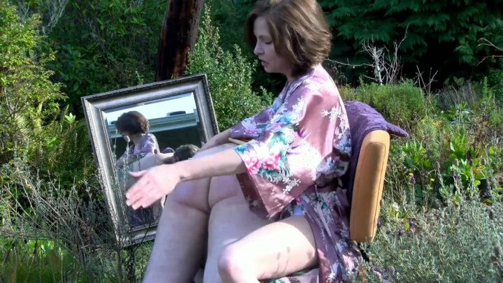 Screenshot 8 from Dana Kane's Giardino delle Sculacciate: Punizione a Sedere Nudo