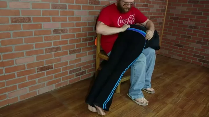 Screenshot 1 aus Dixie Echte Disziplin Für Rubbellose Strenges Training