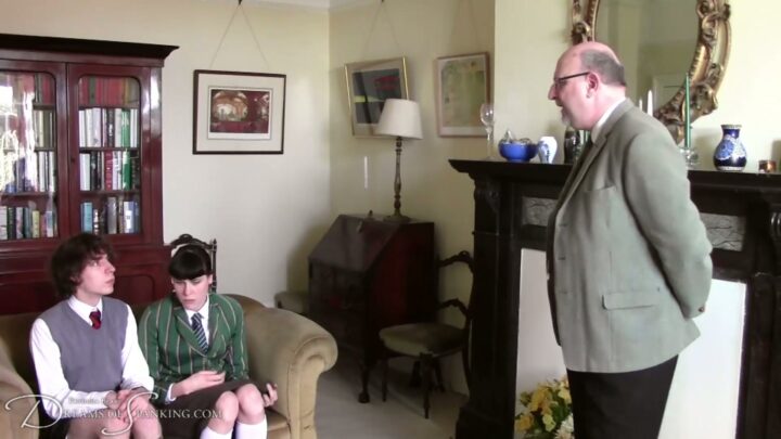 Screenshot 2 from Les Évacués : Molly Malone et Alexander Knight Punis par un Maître de Maison Sévère