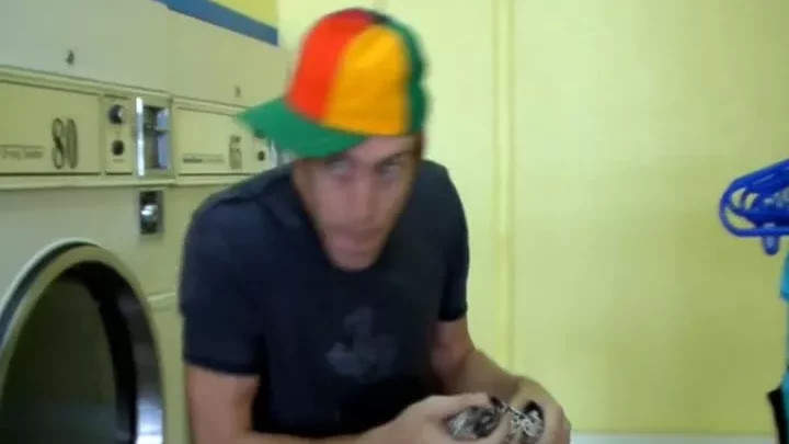 Screenshot 5 from Wasserette Met Stief-Mama — Dominantie Voor Je Eigen Bestwil