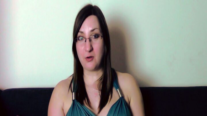 Screenshot 2 from Pandora Blake: A Milestone Spanking Moment