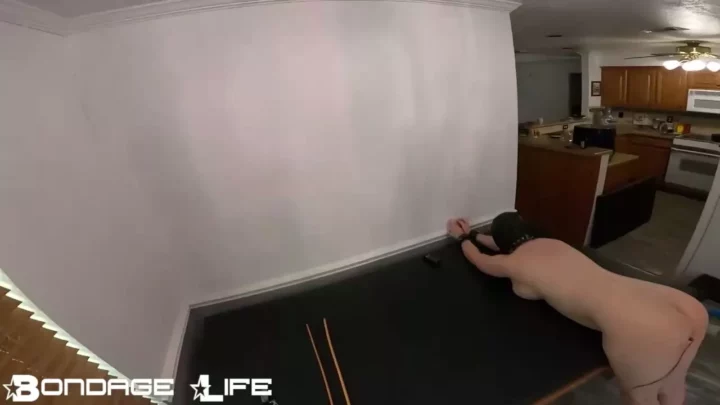 Screenshot 4 from Rachel Greyhound Elektrikli Kamçı Aşırı Acı Sürtüğü Acımasız Elektrikli Baston Cezasını Alıyor — Bondagelife