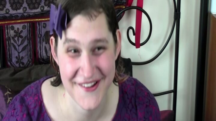 Screenshot 4 from Tai Crimson: Sexy Striptease and Spanking Interview