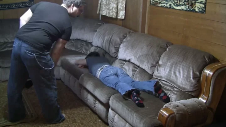 Screenshot 1 from Sami Rd Strapped Hard For Not Listening To John