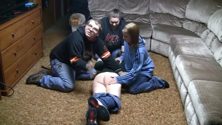 Screenshot 7 aus Sami Von Mama Und Papa Vor Gästen Verprügelt