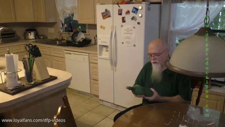 Screenshot 1 from First Day on the Job — DFP Productions