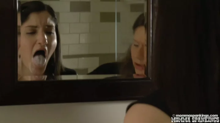 Screenshot 8 from Arielle Geklopt, Gegeseld en Ingezeepd — Mama's Pakken Rammen