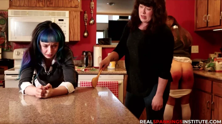 Screenshot 5 from Cara & Ella Spanked with the Spoon ( of 2)