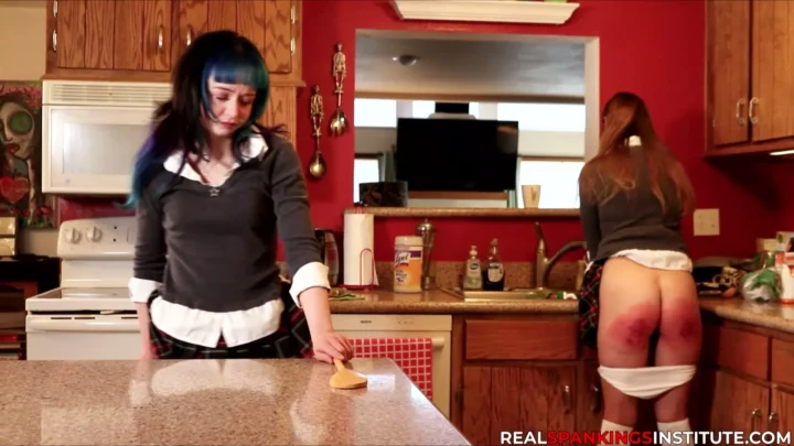 Screenshot 7 from Cara & Ella Spanked with the Spoon ( of 2)