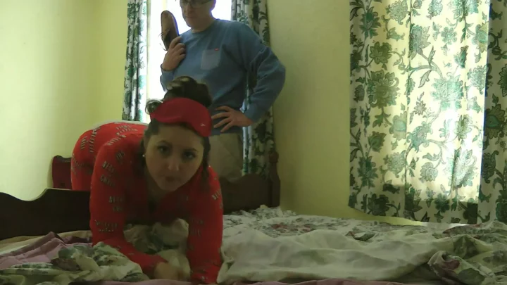 Screenshot 6 from Majestelerinin Gizli Servisi 3: İngiliz Ajanı Rosie Ann'ın Sert Şaplak Cezası