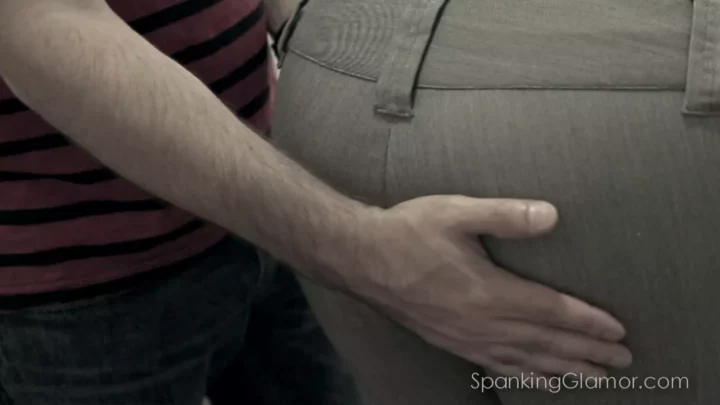 Screenshot 2 from Laura 1 60Fps — Spanking Glamour