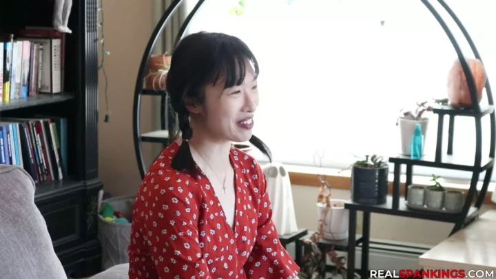 Screenshot 1 from 露露惩罚档案 — 真实打屁股