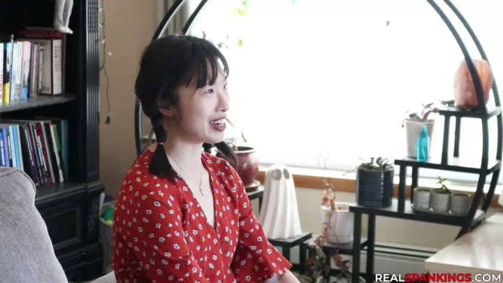 Screenshot 2 from 露露惩罚档案 — 真实打屁股