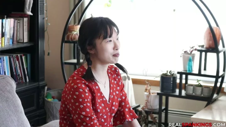Screenshot 3 from 露露惩罚档案 — 真实打屁股