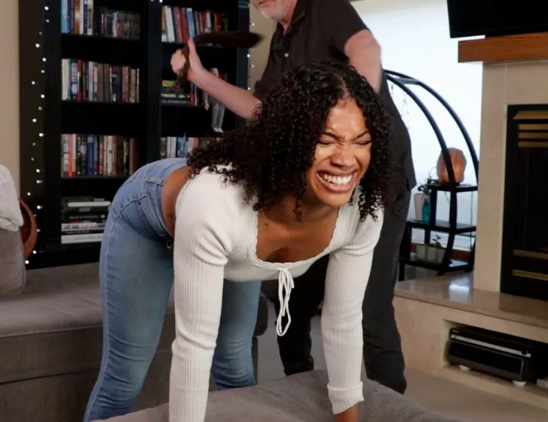 Play video: Sunnys Belt Test — Real Spankings