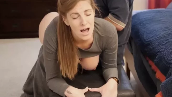 Annie King 3 Bj — Fessée Glamour