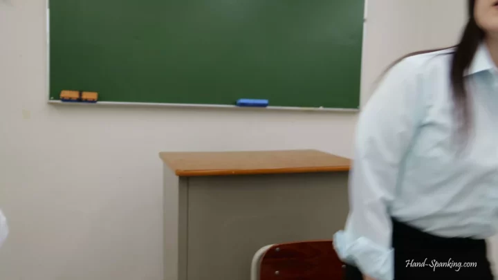 Screenshot 1 from Violation Of School Rules Hand Spanking — Hand-Spanking