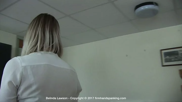 Screenshot 6 from 贝琳达在改造学院里,她那弹跳的臀部感受到了皮拍子灼热的惩罚。