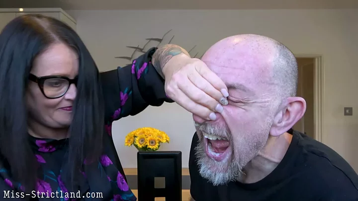 Screenshot 2 from Insaponato e Scivolato da Lisa & Katie