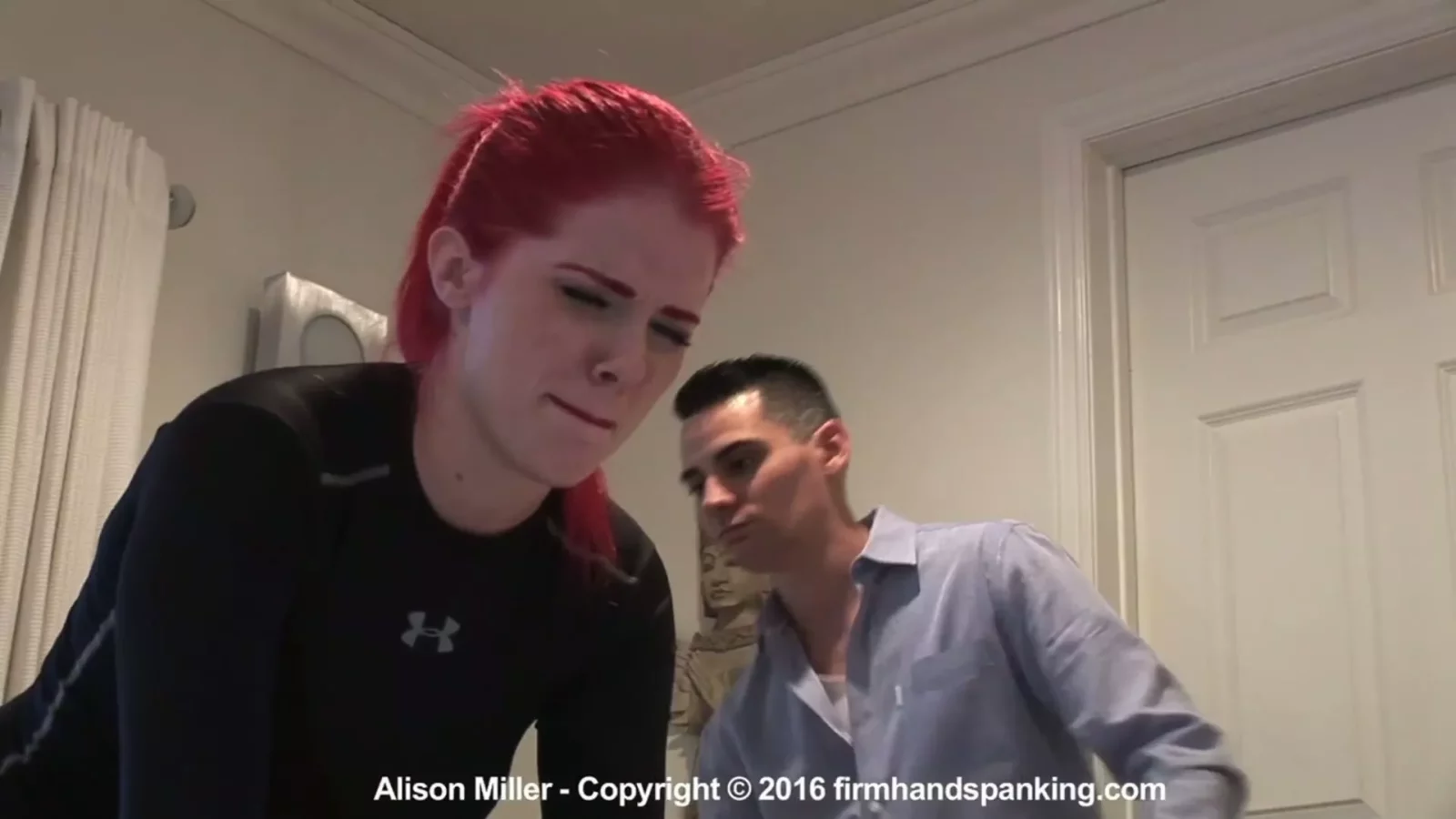 Play video: Rietles: Alison's Pijnlijke Billen