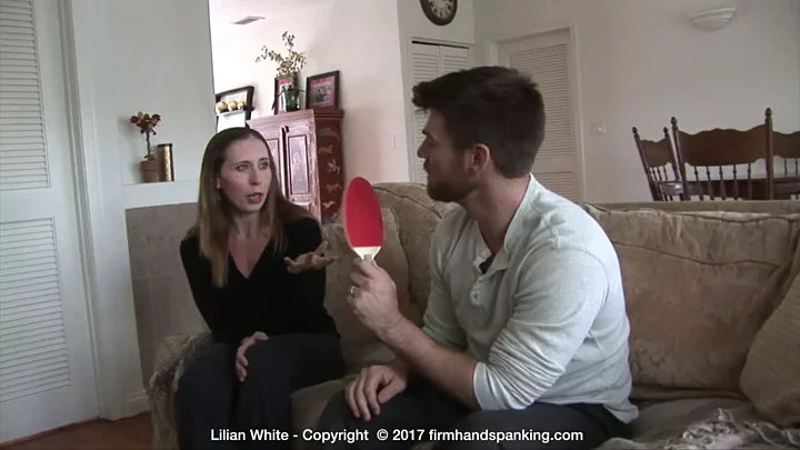 Screenshot 2 aus Verhauen, weil ihr Freund ohne Erlaubnis zu Besuch kam: Lilian White zahlt